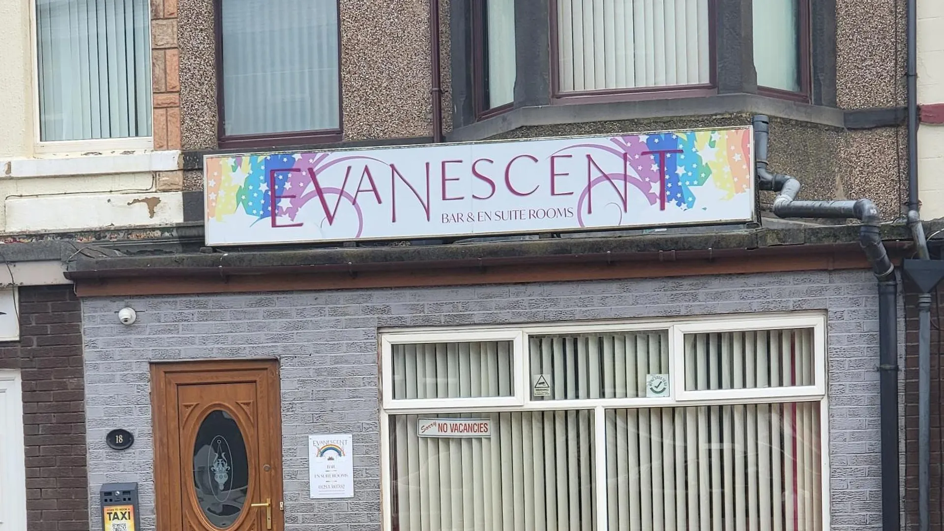 Bed & Breakfast Evanescent Bar And Rooms Blackpool