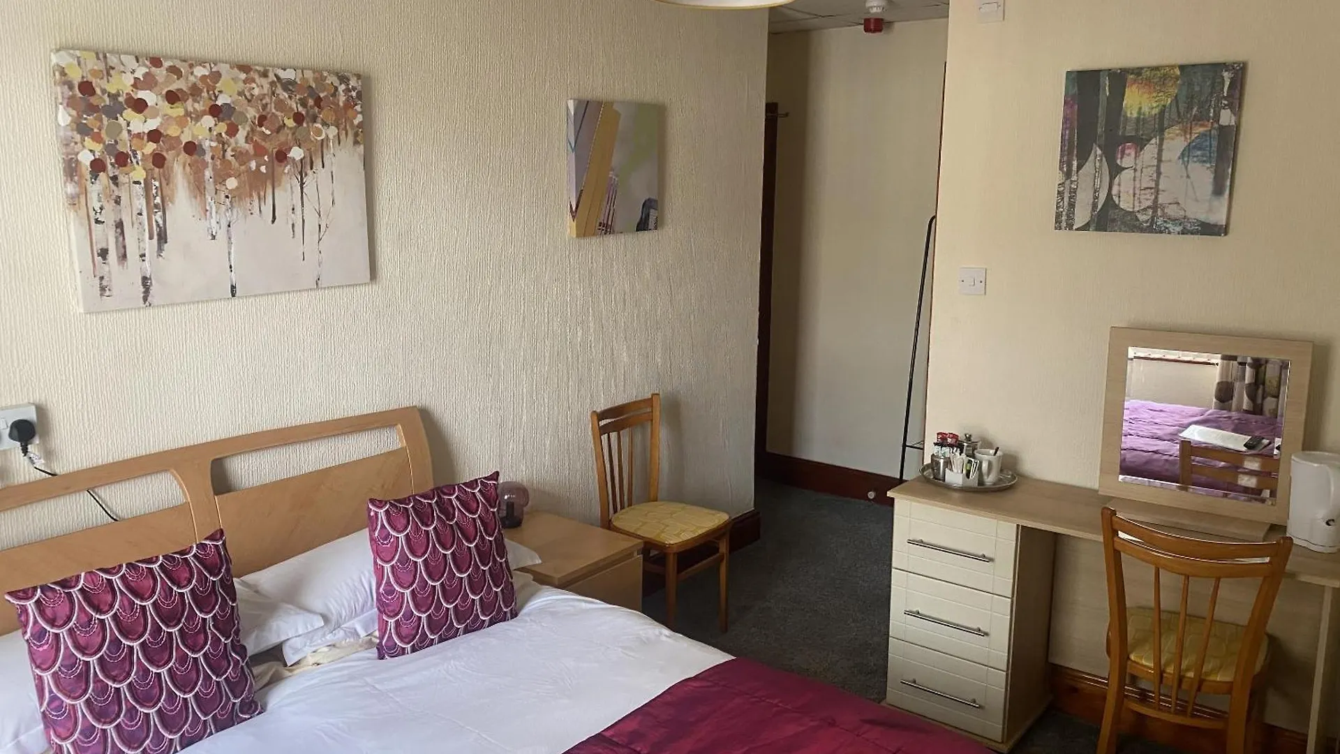 Bed & Breakfast Evanescent Bar And Rooms Blackpool